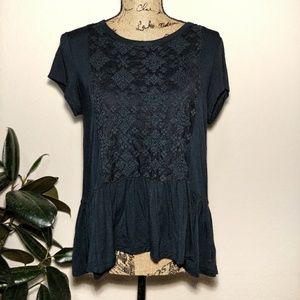 American Eagle | Soft & Sexy T with Peplum/Lace